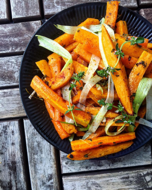 Bagt sød kartoffel, gulerod & forårsløg. | Middag | foodfashion1
