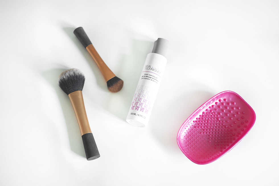 TIRSDAGS TIP – rensning af make-up børster | SKØNHED | Fashionary blog