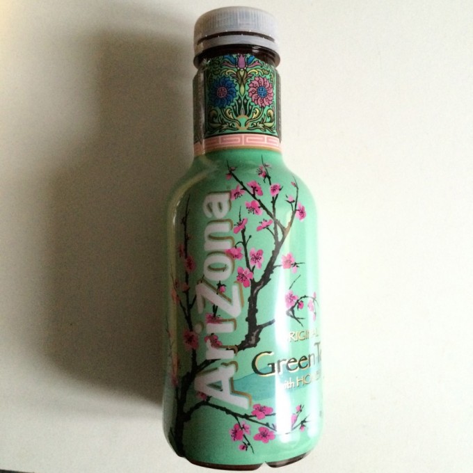 Tried this Arizona Green tea and it wasn't that bad. It's handy to bring to school or outside. But I think I prefer warm tea. Anyway the bottle looks so tempting so I couldn't resist trying it.