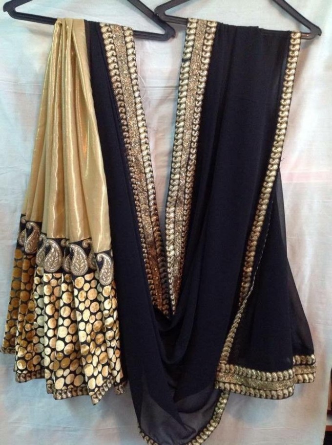 Black'n Gold Saree on Hangers