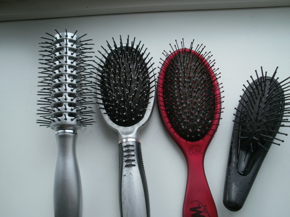 Rens din hårbørste | Hår | NannasUnivers blog