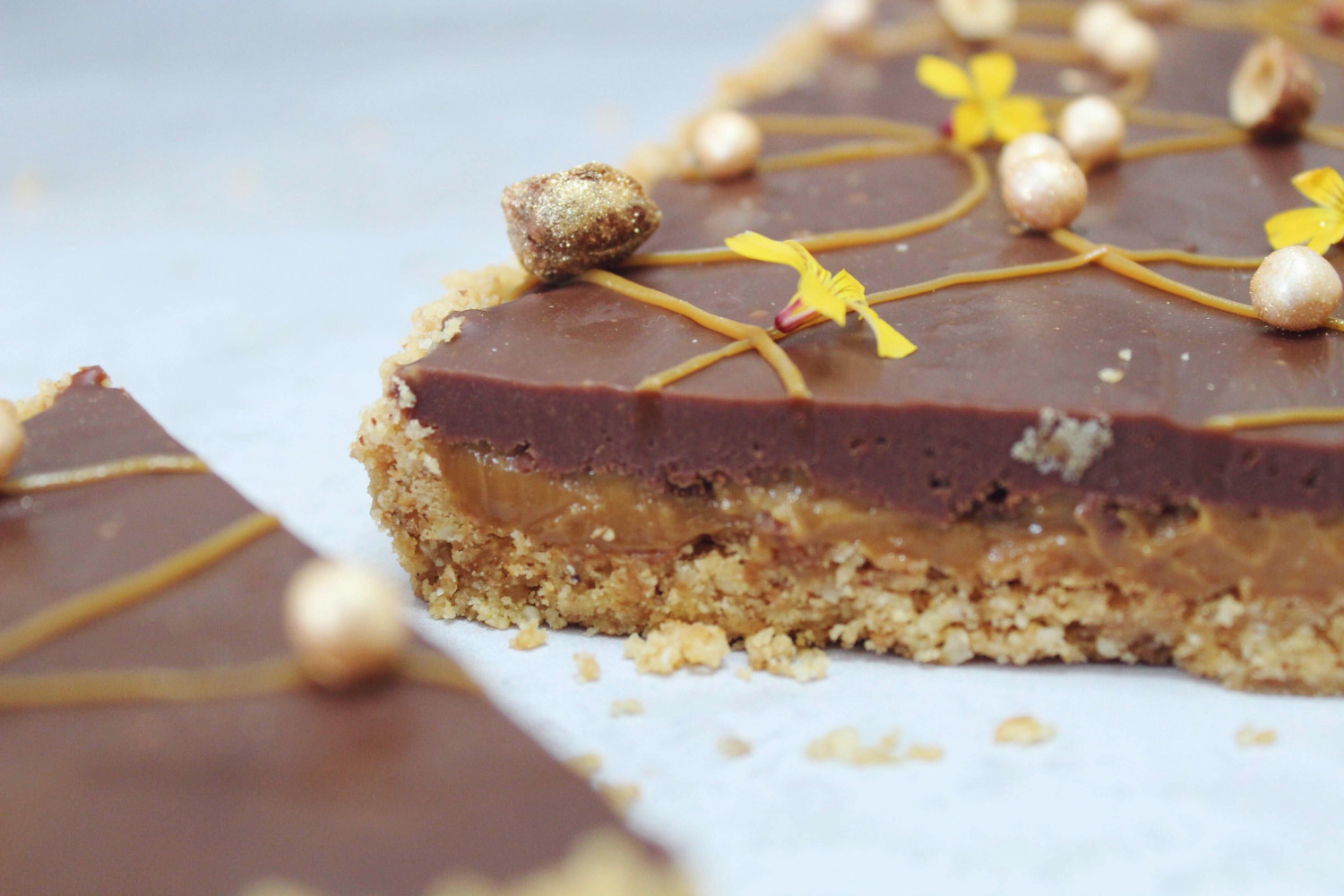 No bake tærte med karamel og chokoladeganache | Kage | michelleneergaard  blog