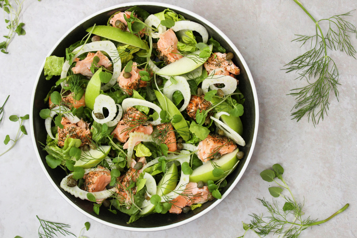 Ærlighed chef effektivt Salat med bagt laks, æble, fennikel og kapers | Aftensmad |  michelleneergaard blog