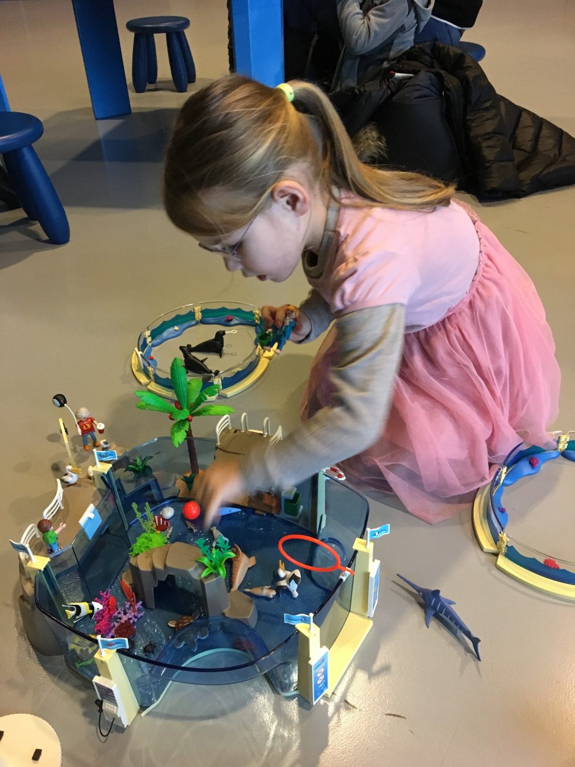 Tag i akvarium med Playmobil – og VIND et selv ! | Legetøj Lilletut mor