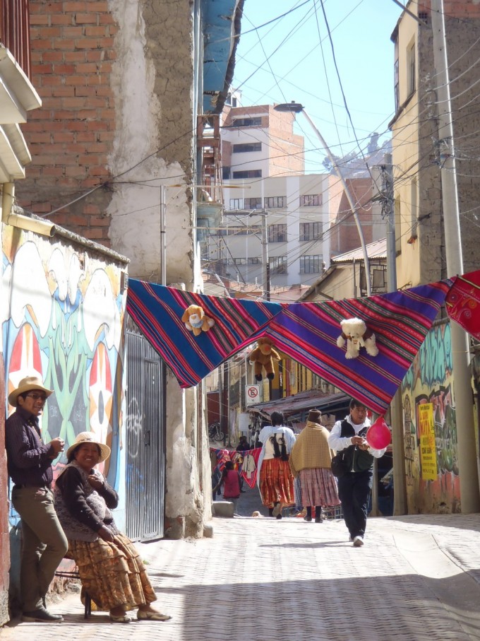En af de mange autentiske gader i La Paz :-)