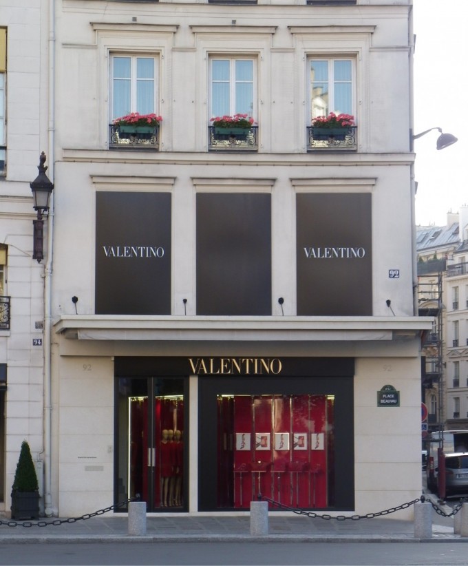 Boutique_Valentino_à_Paris