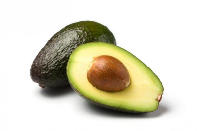 avocado-cut-in-half