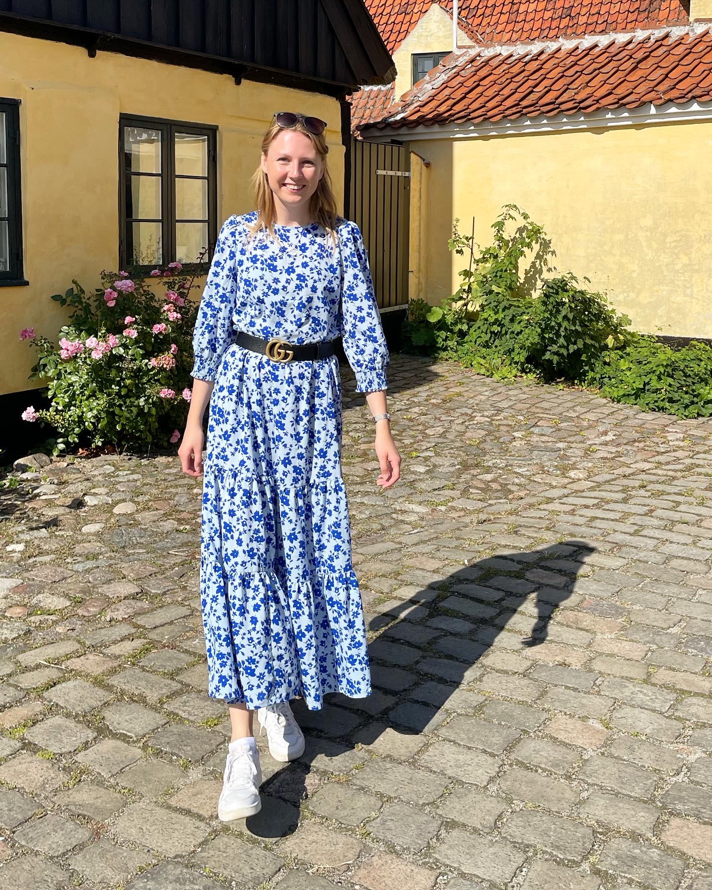 Outfit #149 – Blå lang kjole | Mode | Simone Damsfeld